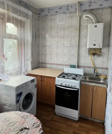 сдам 2 к.кв. киевский р. маяк 20000 р. все есть вода график. Донецк