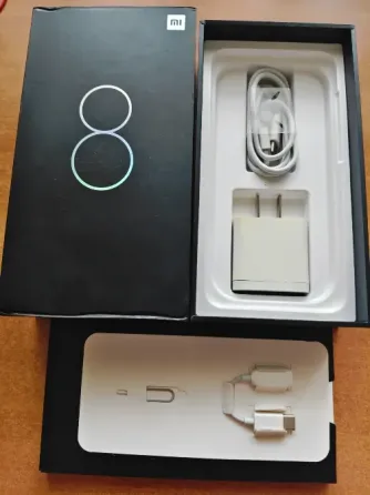 Продам телефон Xiaomi Mi8 Донецк