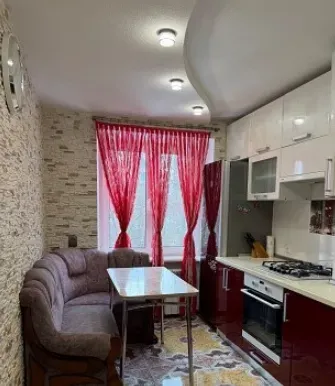 Сдам 3-к квартиру на Бажанова. Вода круглосуточно Макеевка