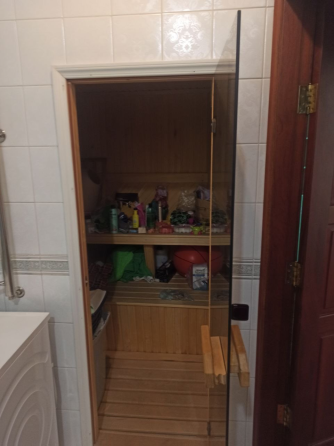 4-ком. кв., Ватутина, евро, сауна,151.3 м², 7/8 Донецк