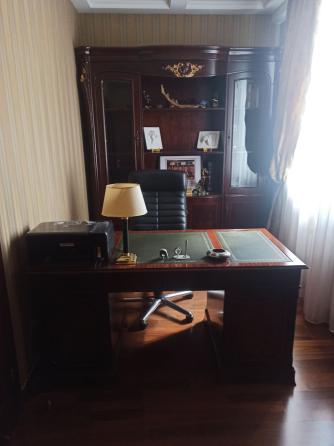 4-ком. кв., Ватутина, евро, сауна,151.3 м², 7/8 Донецк