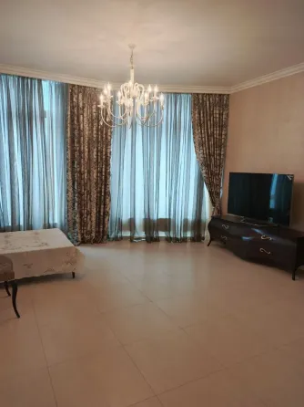 Продам 132 кв м новострой " Обкомовский", евро, мебель. машиноместо. Донецк