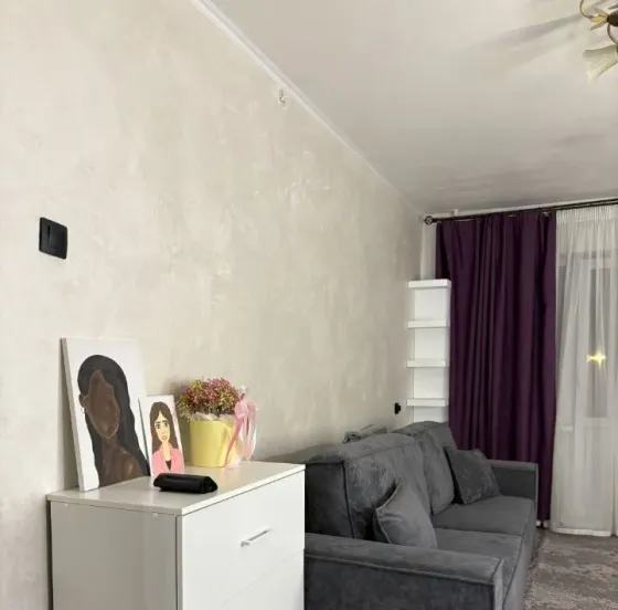 Сдаю однокомнатную квартиру 35 м² этаж 4/9. город Донецк, Будённовский район, ул. Независимости. Донецк