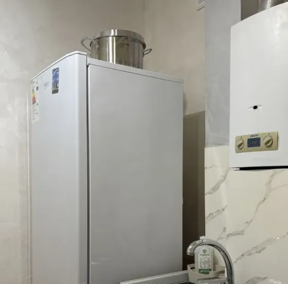 Сдаю однокомнатную квартиру 35 м² этаж 4/9. город Донецк, Будённовский район, ул. Независимости. Донецк