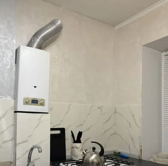 Сдаю однокомнатную квартиру 35 м² этаж 4/9. город Донецк, Будённовский район, ул. Независимости. Донецк