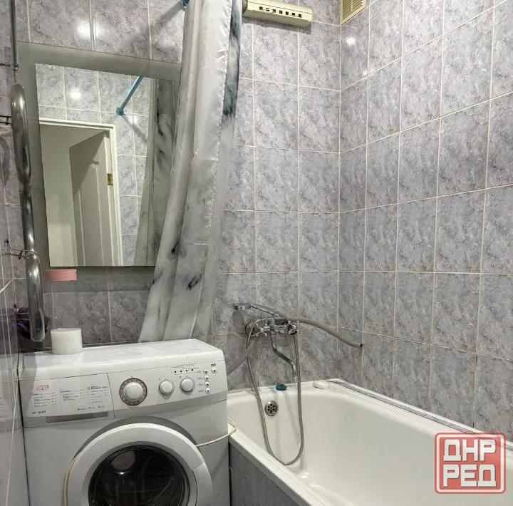Сдаю однокомнатную квартиру 35 м² этаж 4/9. город Донецк, Будённовский район, ул. Независимости. Донецк - изображение 5