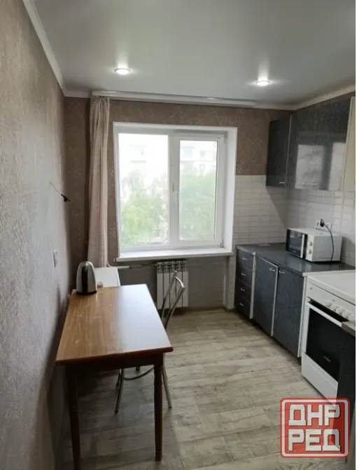 Продаю 2 -комн.кв.центре г. Харцызск, ул.Краснознаменская д.75 этаж - 6. Вода есть всегда по графику Харцызск - изображение 1