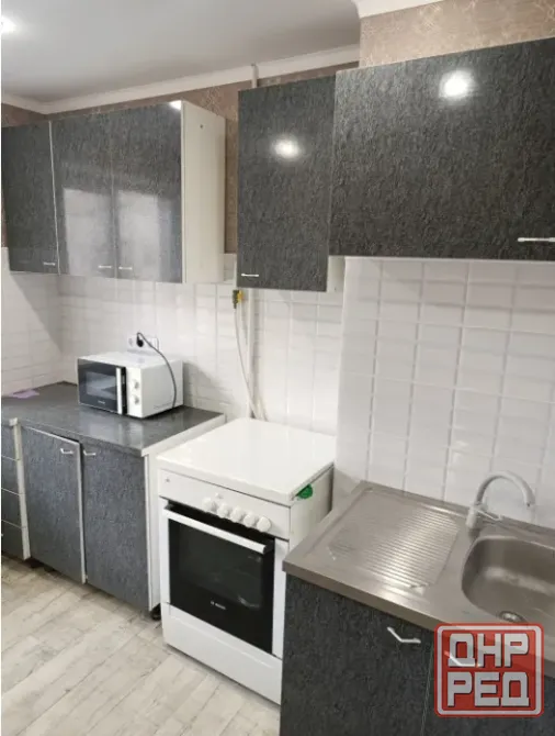 Продаю 2 -комн.кв.центре г. Харцызск, ул.Краснознаменская д.75 этаж - 6. Вода есть всегда по графику Харцызск - изображение 2