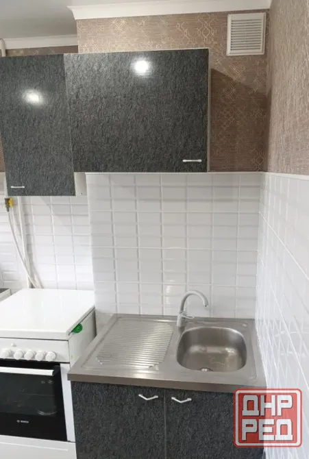 Продаю 2 -комн.кв.центре г. Харцызск, ул.Краснознаменская д.75 этаж - 6. Вода есть всегда по графику Харцызск - изображение 4