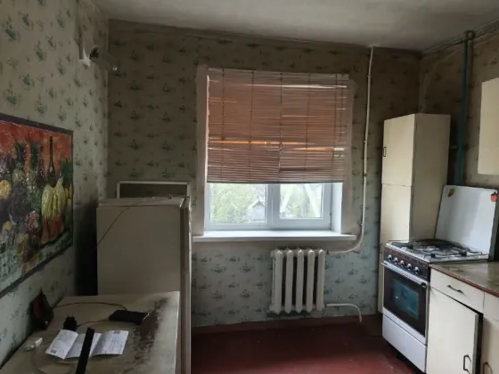 Продам 3-х комнатную квартиру в м-не Октябрьский Макеевка