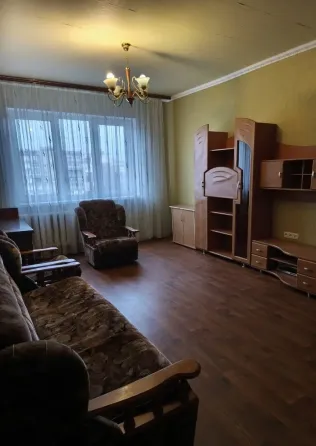 Продам 3-х комнатную квартиру на Зелёном в районе Танка Макеевка