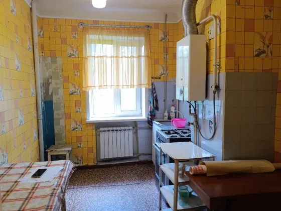 Продам 3- х комнатную квартиру в Будённовском районе ( Вертикальная) Донецк