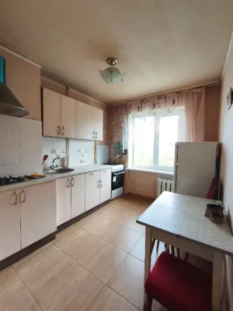 Продам 2х комнатную квартиру Кировский район Бирюзова Донецк