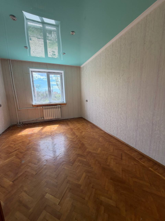в продаже трехкомнатная квартира Мариуполь