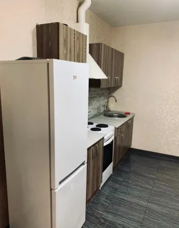 Сдаю 1-к квартиру в Пролетарском р-не, улица Щетинина, 5 Донецк