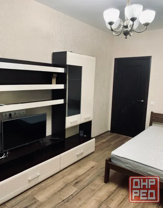 Сдаю 1-к квартиру в Пролетарском р-не, улица Щетинина, 5 Донецк - изображение 1