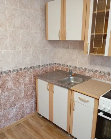 Сдаю однокомнатную квартиру 43.0 м² этаж 3/5 Ворошиловский район, Крупская библиотека, Администрация Донецк