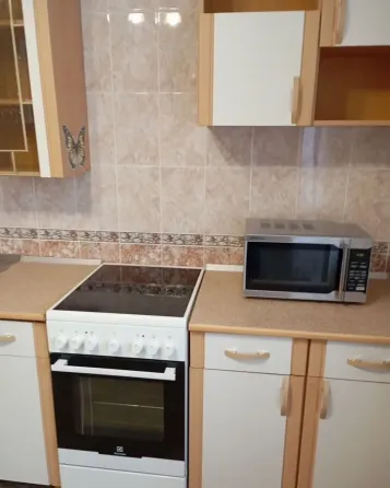 Сдаю однокомнатную квартиру 43.0 м² этаж 3/5 Ворошиловский район, Крупская библиотека, Администрация Донецк