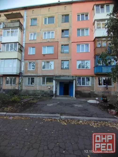 Продам 3 х комнатную квартиру Снежное - изображение 1