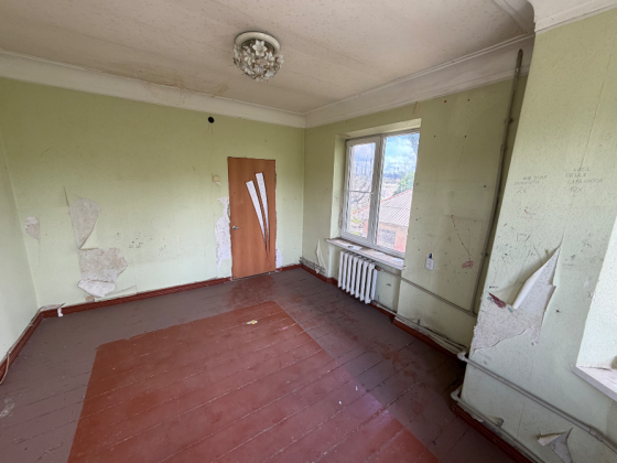 Продам 3 к.кв.+гараж, 3/3 эт., 67 м.кв. - Макеевка, пос. Путь Ильича, ул. Физкультурная Макеевка