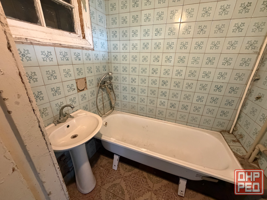 Продам 3 к.кв.+гараж, 3/3 эт., 67 м.кв. - Макеевка, пос. Путь Ильича, ул. Физкультурная Макеевка - изображение 8
