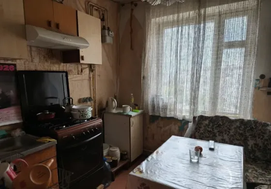 Продам 3-х комнатную квартиру на Зеленом Макеевка