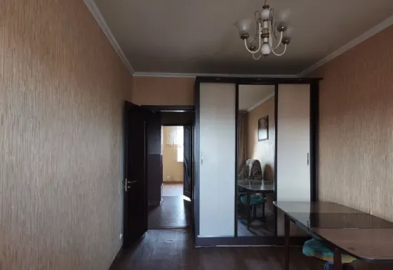 Продам 3-х комнатную квартиру на Зеленом в районе Танка Макеевка
