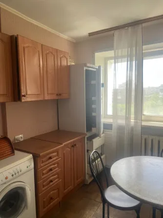 Продам 2-кв.,пл.Ленина,пр.Ильича Донецк