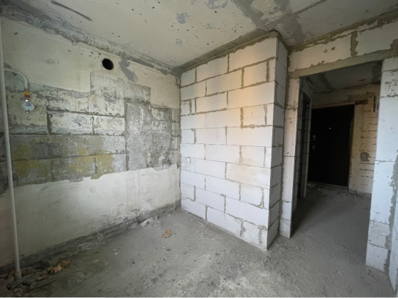 Продается 4 комн. квартира Мариуполь