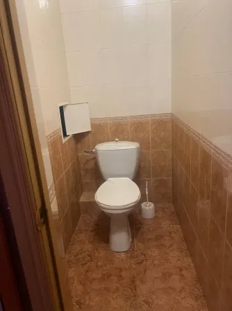 Продам 2-кв.,крытый рынок,б.школьный Донецк