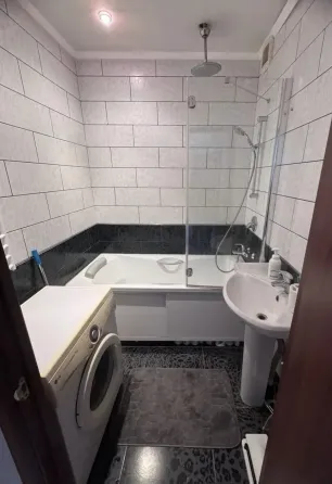Продам 3-х комнатную квартиру в Центре Макеевки, Солнечный м-н Макеевка