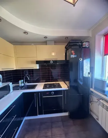 Продам 3-х комнатную квартиру в Центре Макеевки, Солнечный м-н Макеевка