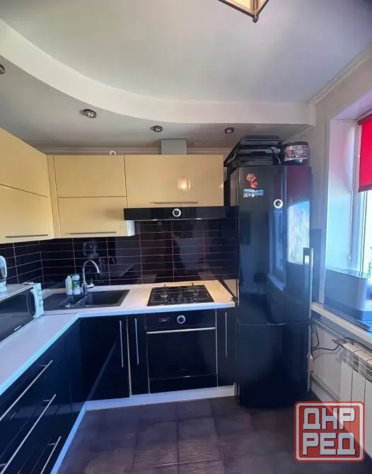 Продам 3-х комнатную квартиру в Центре Макеевки, Солнечный м-н Макеевка - изображение 1