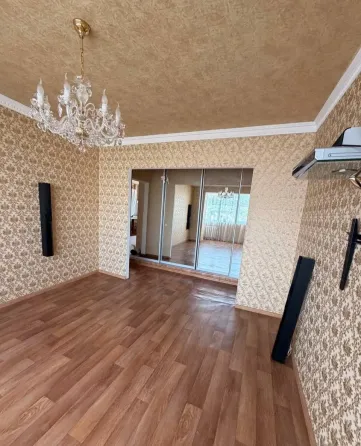 Продам 3-х комнатную квартиру в Центре Макеевки, Солнечный м-н Макеевка