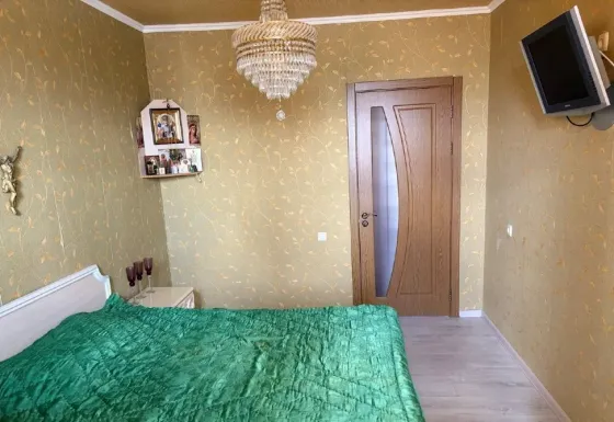 Продам 3-х комнатную квартиру в Центре Макеевки, Солнечный м-н Макеевка