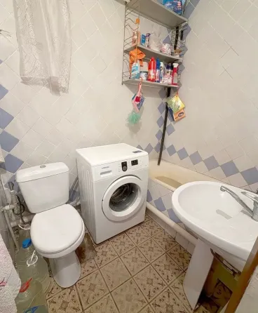 Продам Дом в Центре Макеевки Макеевка