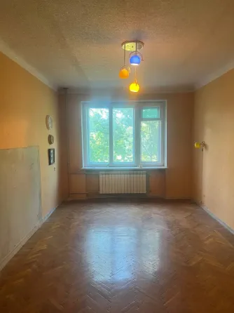 Продам 4-кв.,Крытый рынок,пр.Театральный Донецк
