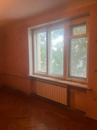 Продам 4-кв.,Крытый рынок,пр.Театральный Донецк