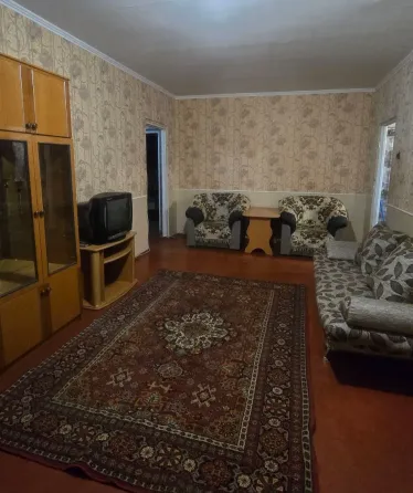 Продам 3-х комнатную квартиру на Зелёном Макеевка