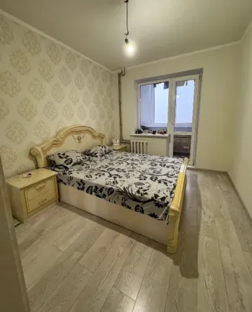 Продам 3-х комнатную квартиру на Зеленом Макеевка
