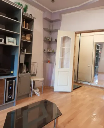 Продам 2-х комнатную квартиру в Центре Макеевки в районе ЦУМа Макеевка