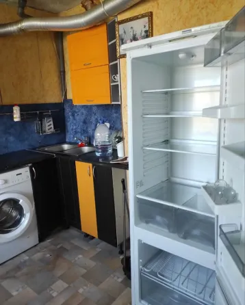 Продам 3-х комнатную квартиру на Зеленом Макеевка