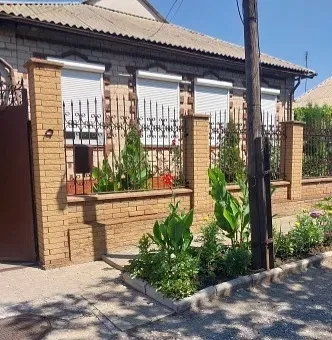 Продам 2 Дома в Центрально-Городском районе Макеевка