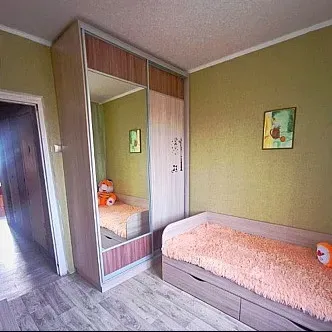 Продам 3-х комнатную квартиру на Батова Макеевка