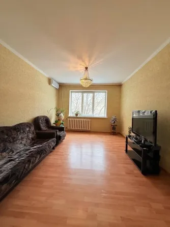продажа 3 к квартиры г.макеевка мкрн зелёный (храм) Донецк