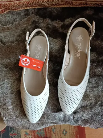 продам новые женские босоножки Донецк