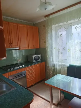 Продам 3-ку с Холлом 72.9 кв.м. Донецк