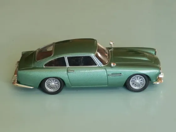 Aston Martin DB4 Coupe (дефект покраски) - DeAgostini - 1/43 Донецк