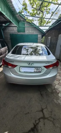 Продам Hyundai Elantra 1,6 механика Донецк