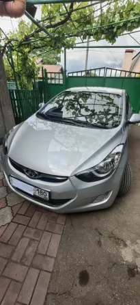 Продам Hyundai Elantra 1,6 механика Донецк